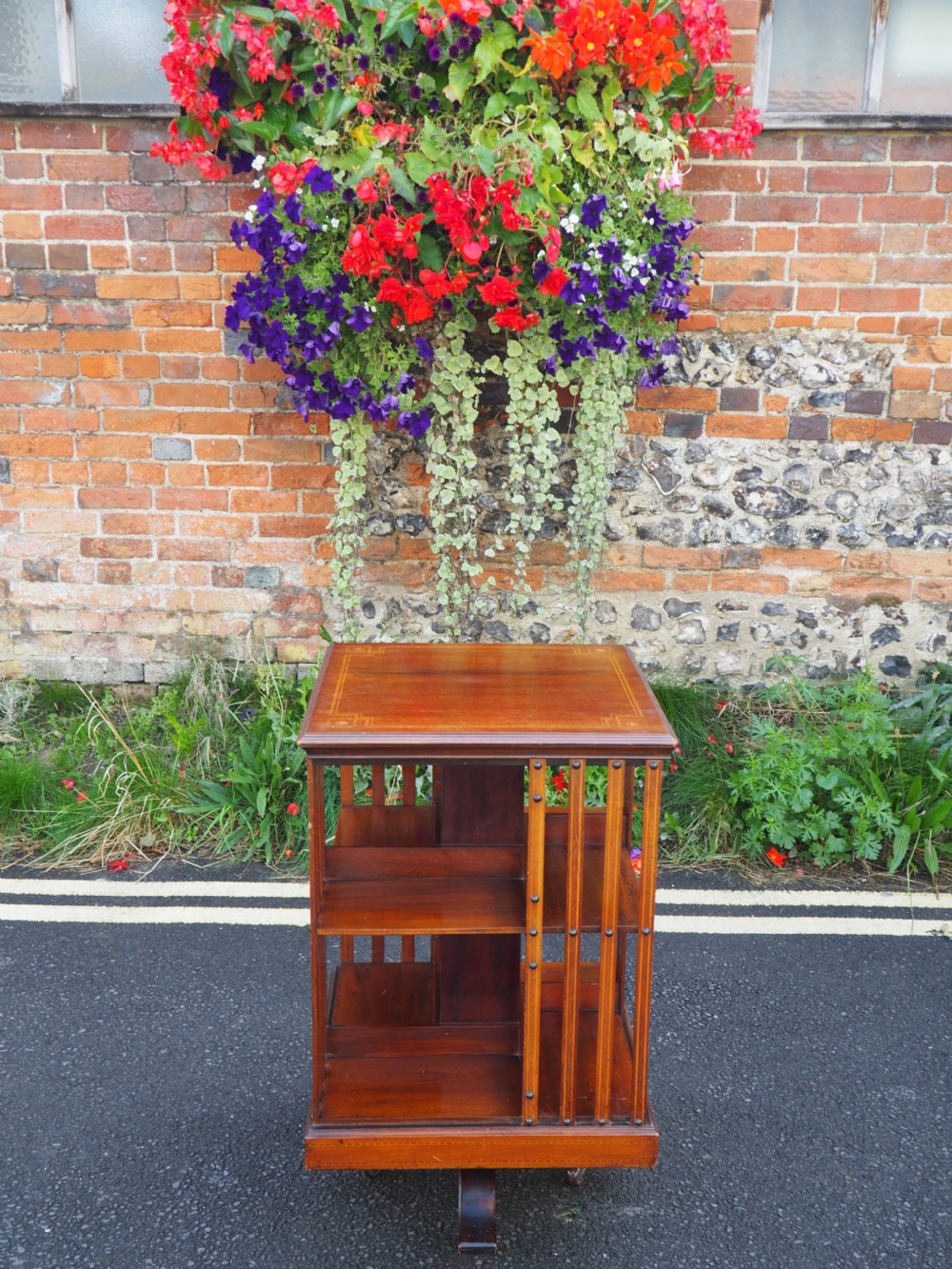 Edwardian inlaid Mahogany revolving bookcase