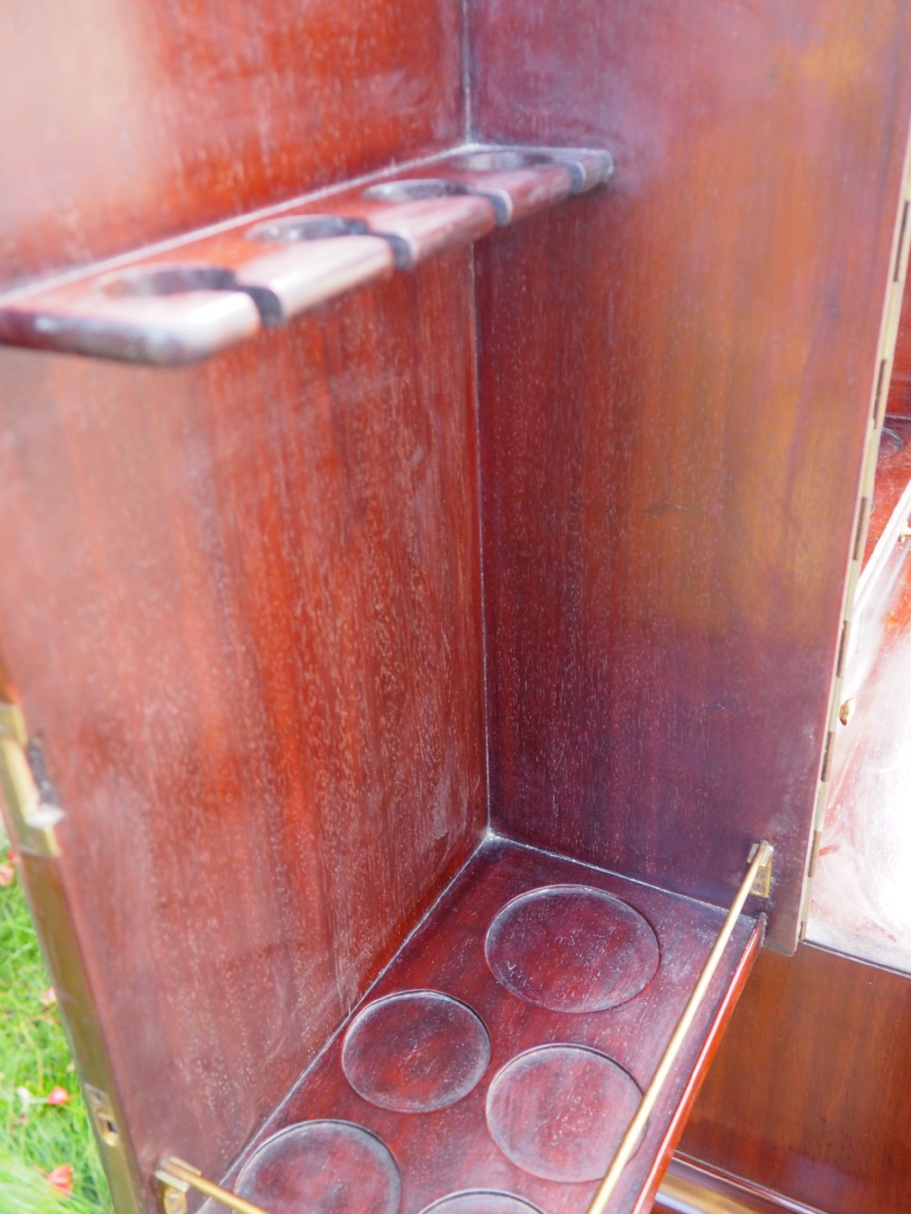 Waring and Gillow Mahogany drinks cabinet View III