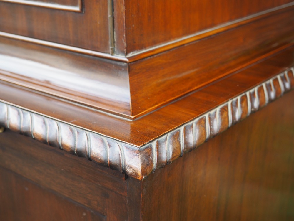 Waring and Gillow Mahogany drinks cabinet View IX