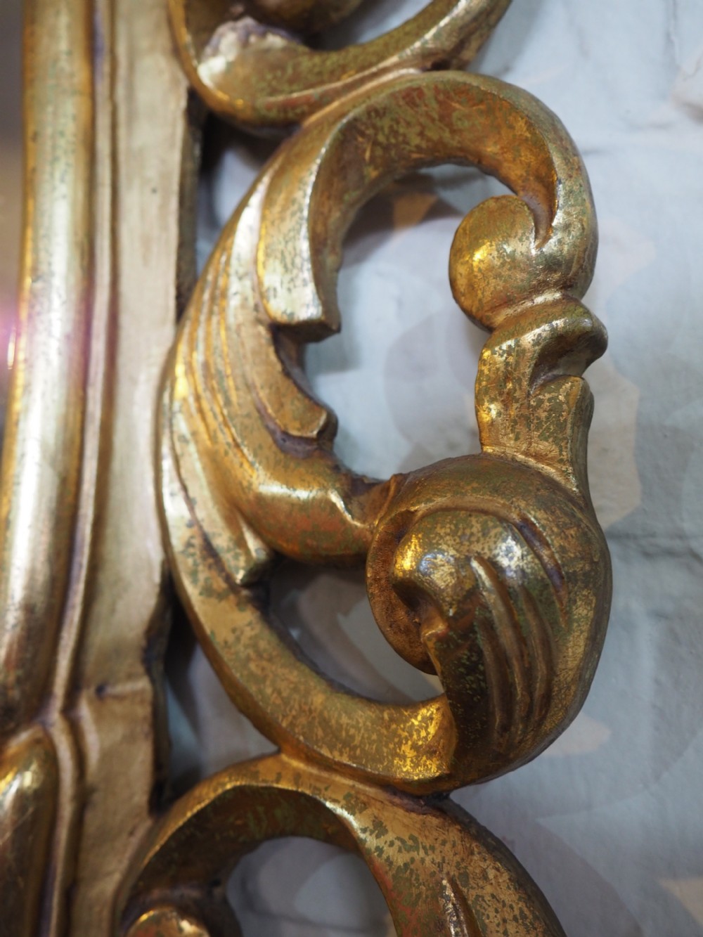 Carved giltwood mirror View II
