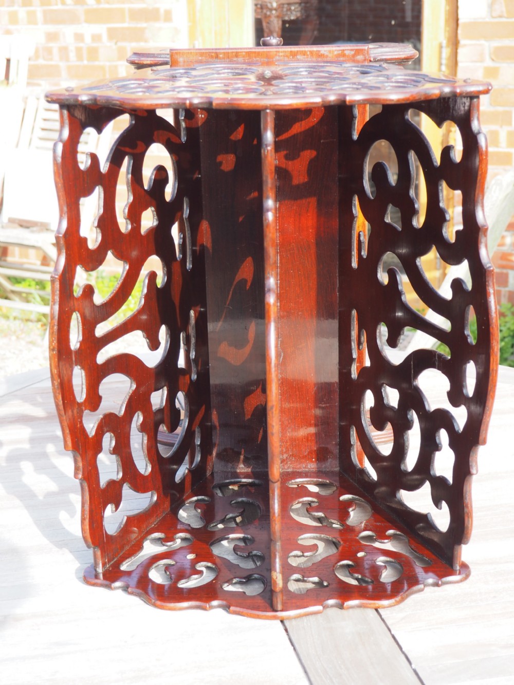 Victorian Rosewood Canterbury View V
