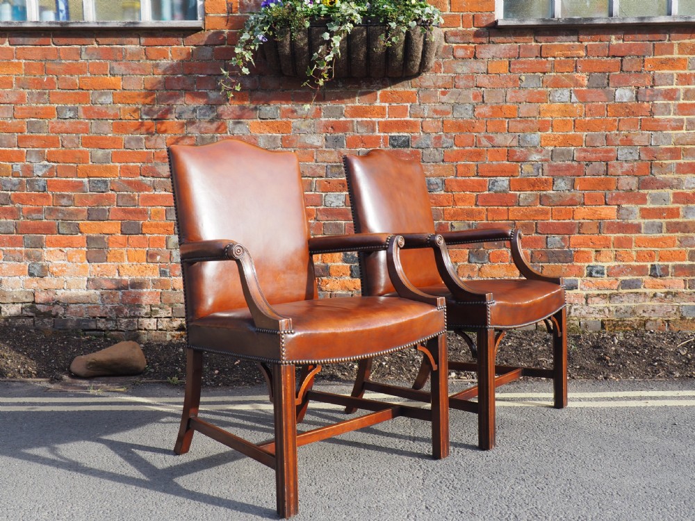 Pair of Leather library armchairs View IX