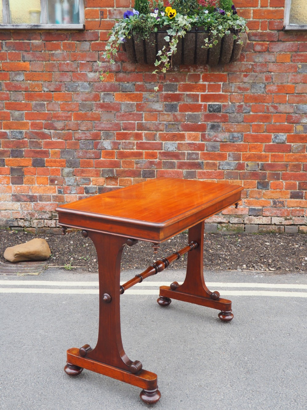 Victorian stretcher table