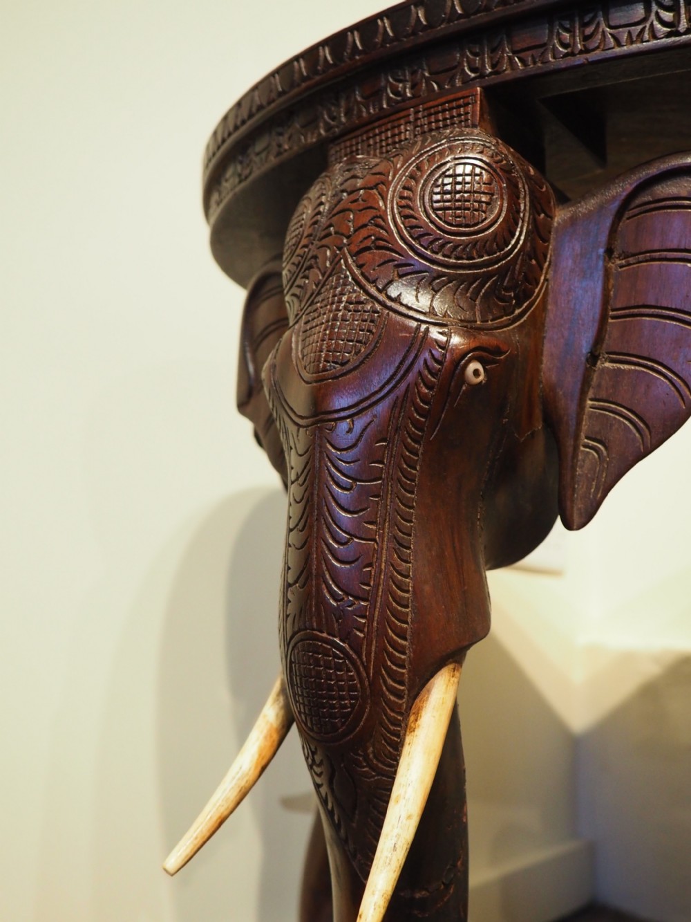 Indian Elephant table View II