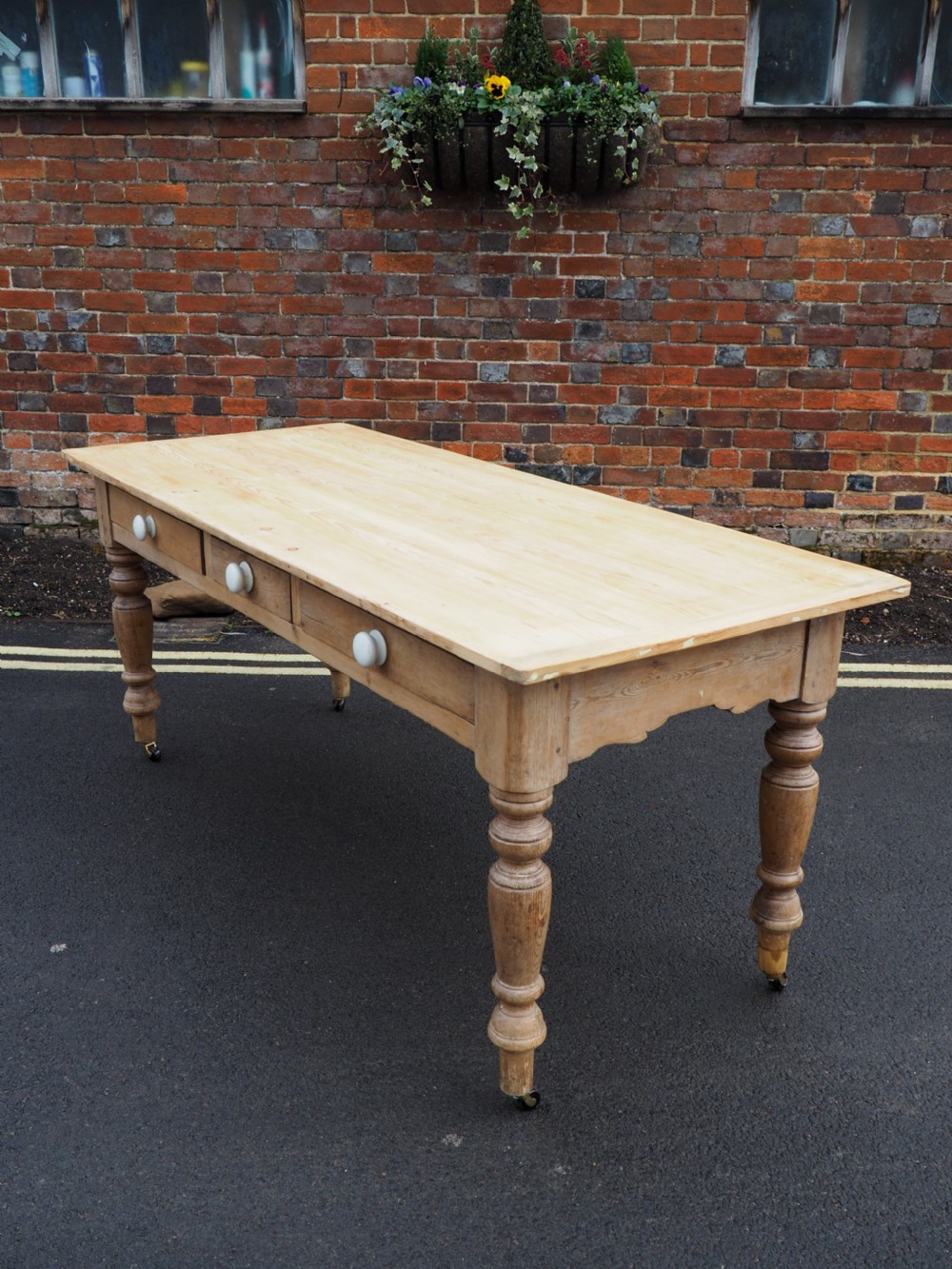 Victorian Pine table View IX