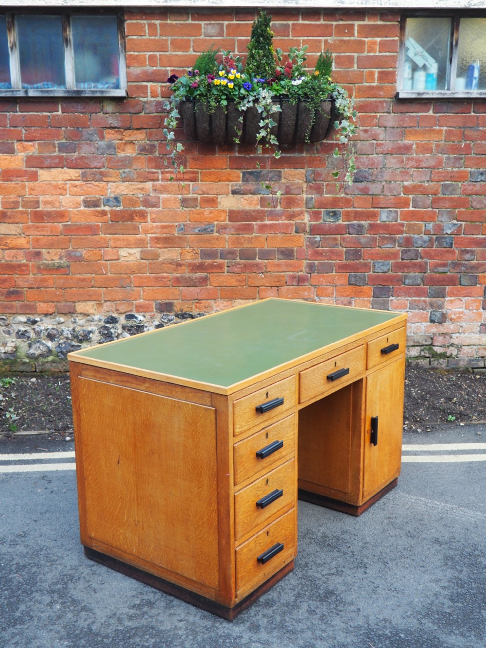 Oak pedestal desk View IV