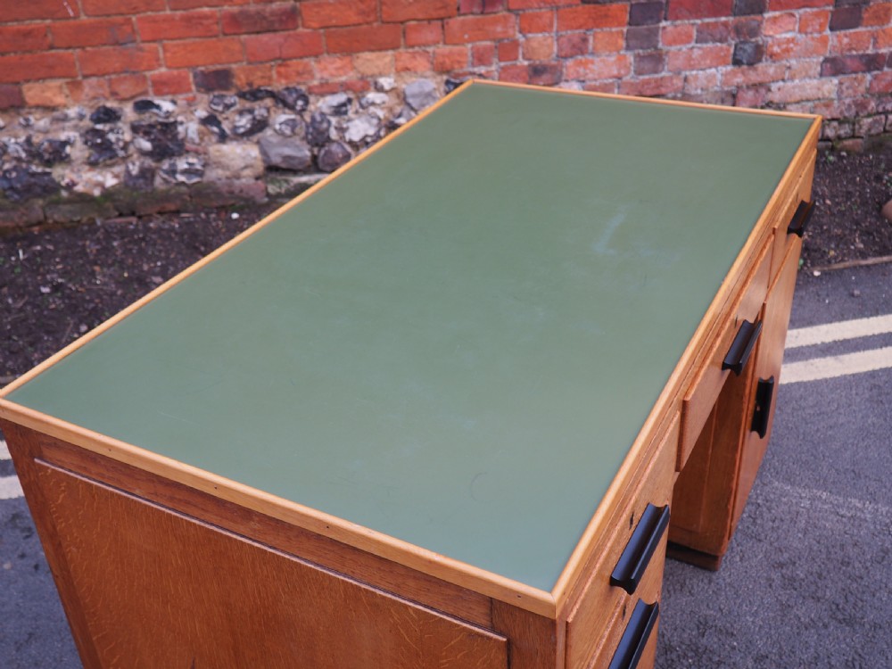 Oak pedestal desk View V