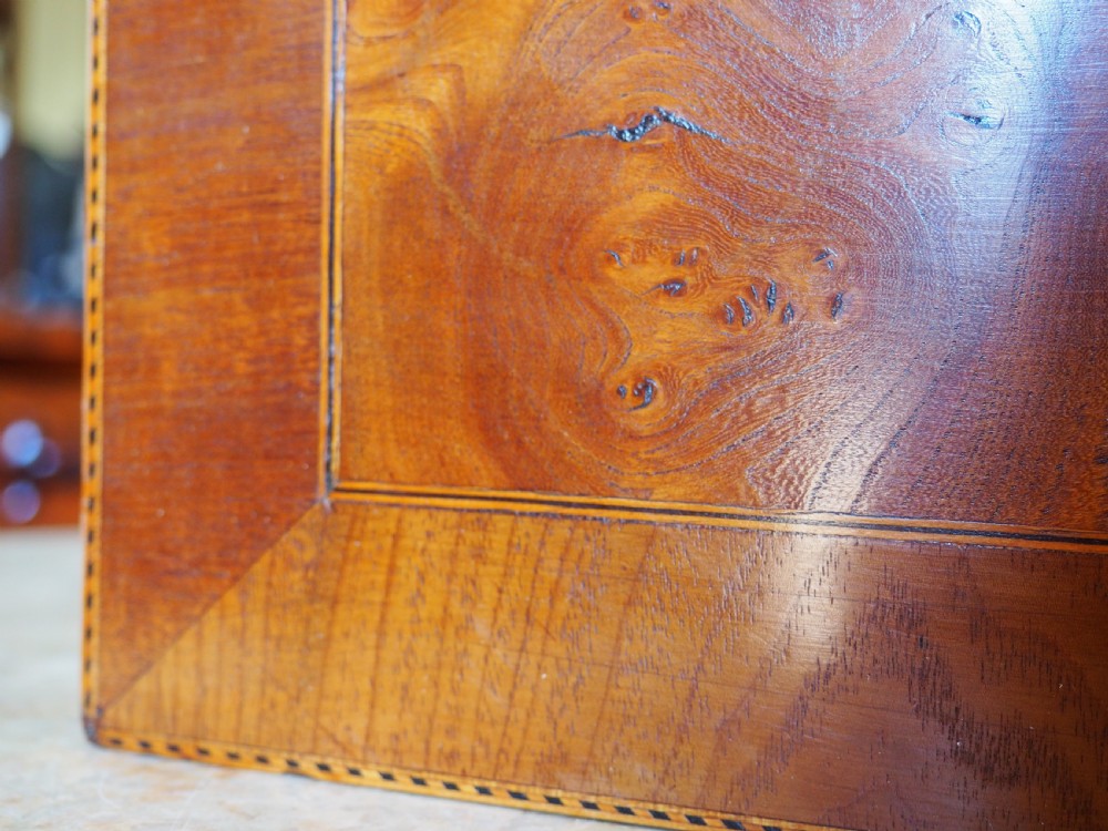 Nest of three tables View IV