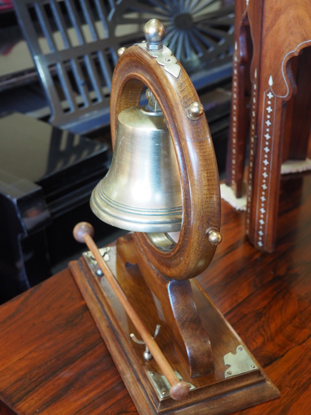 Table bell View II