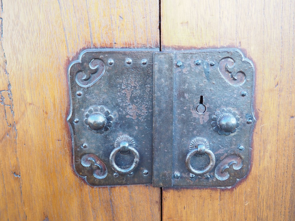 Japanese Elm Tansu chest View VI