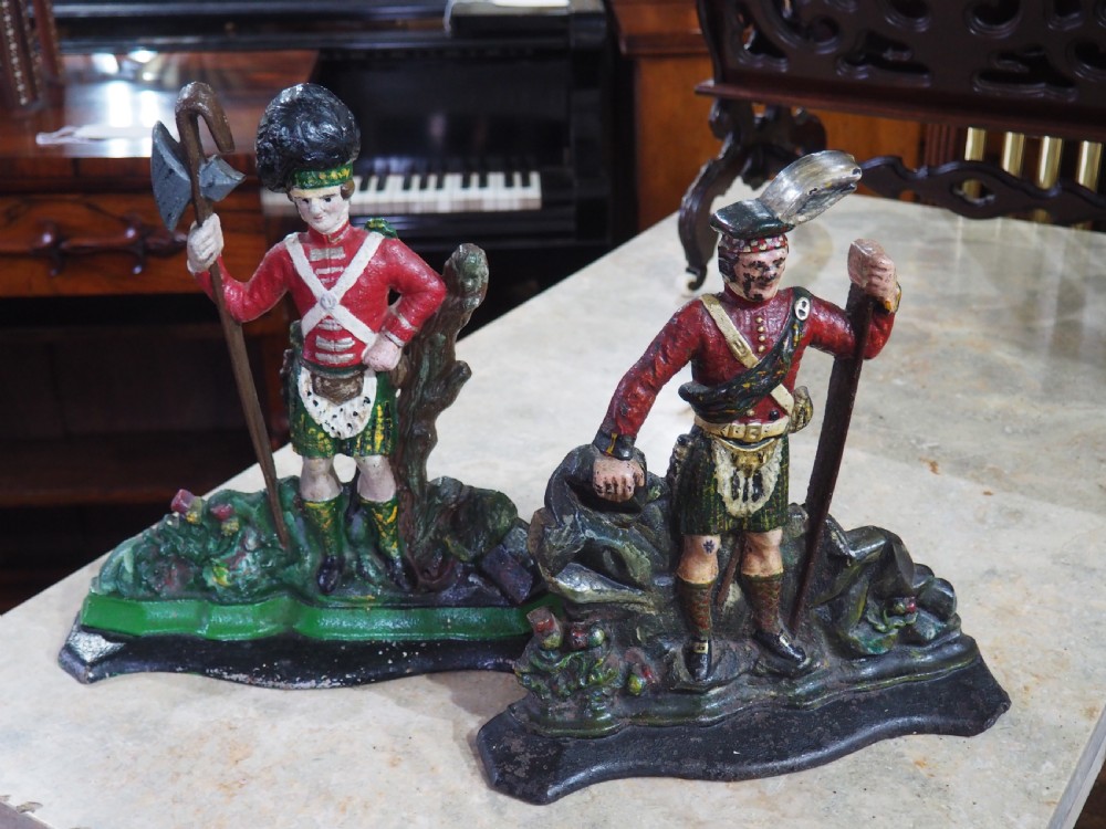 Two Victorian Scotsmen doorstops