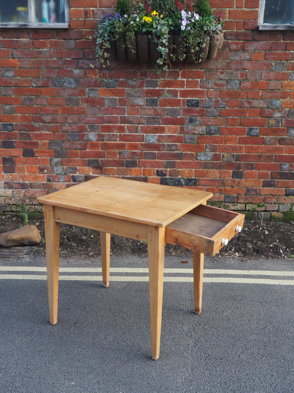 Small late Victorian Pine table View III