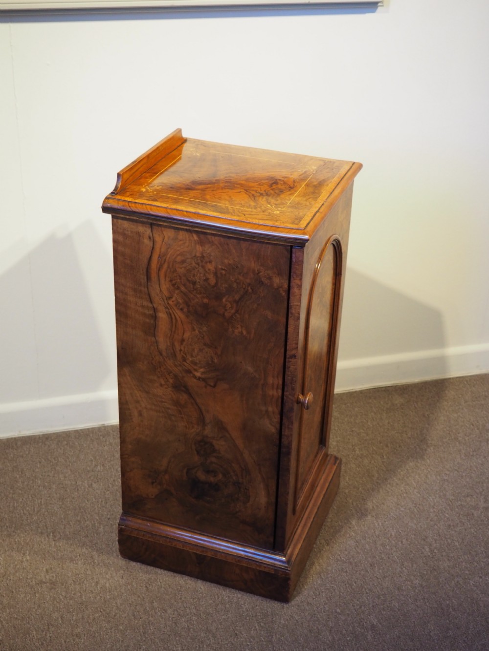 Victorian figured Walnut bedside cupboard View VI