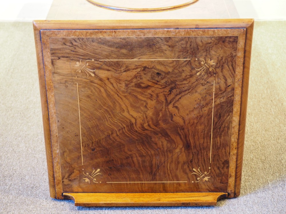 Victorian figured Walnut bedside cupboard View IX
