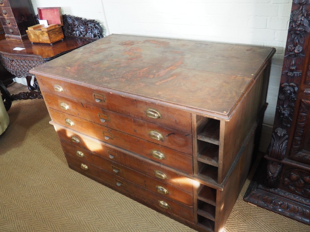Plan Chest View VII