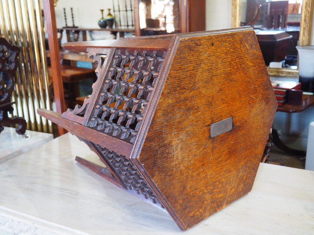Liberty's style Oak table View II