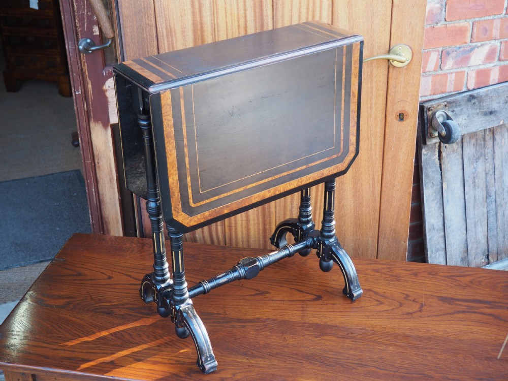 Small Aesthetic Sutherland table