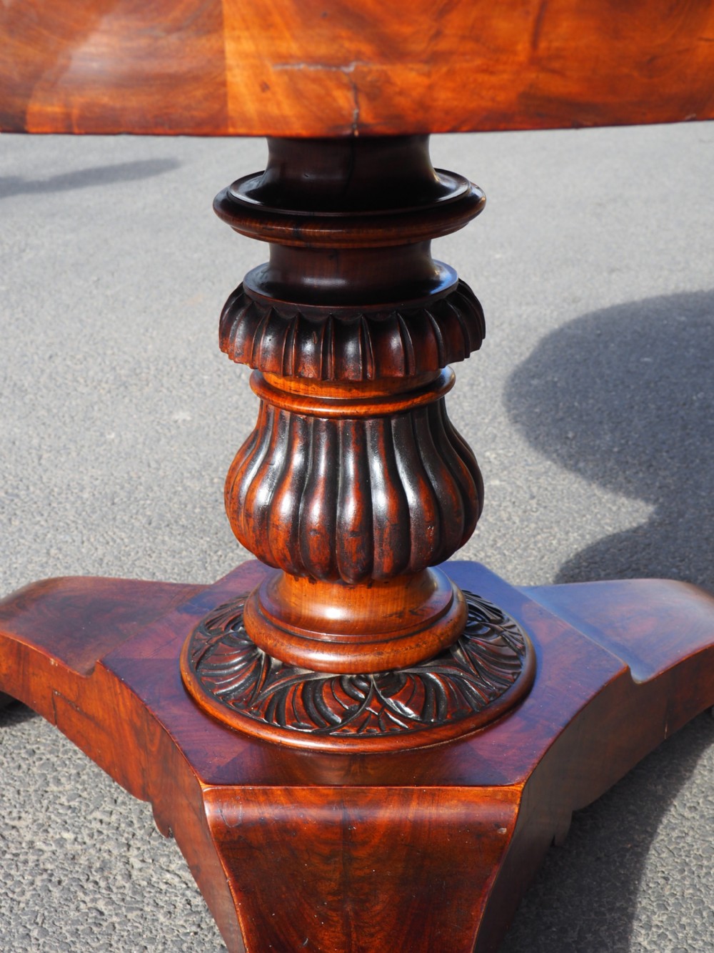 Nineteenth Century Continental pedestal table View VII