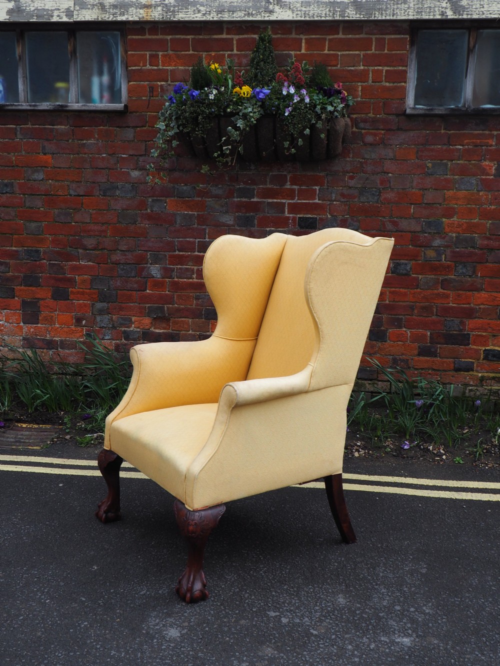 Wing Armchair View IV