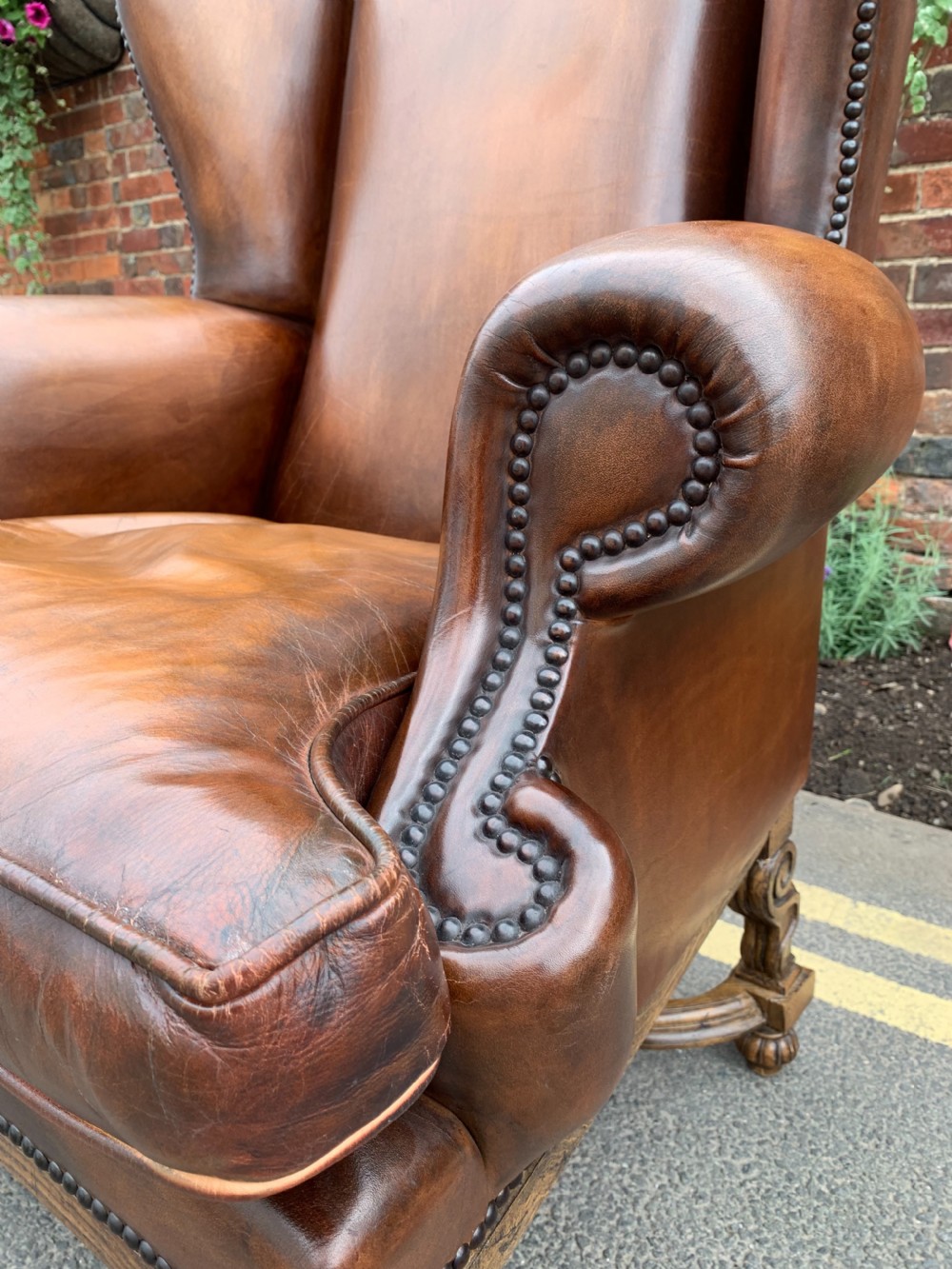 Leather wing armchair  View VI