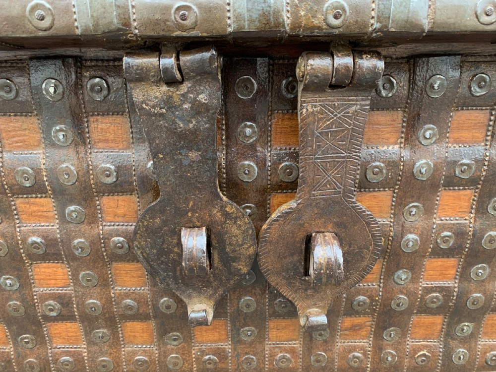 Large Nineteenth century Indian teak trunk  View V