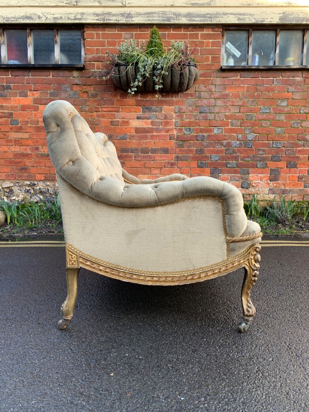 English giltwood sofa View IV