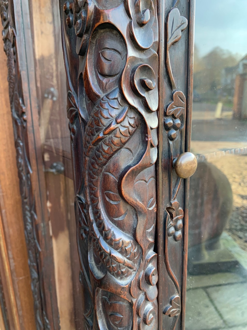 Chinese display cabinet  View V