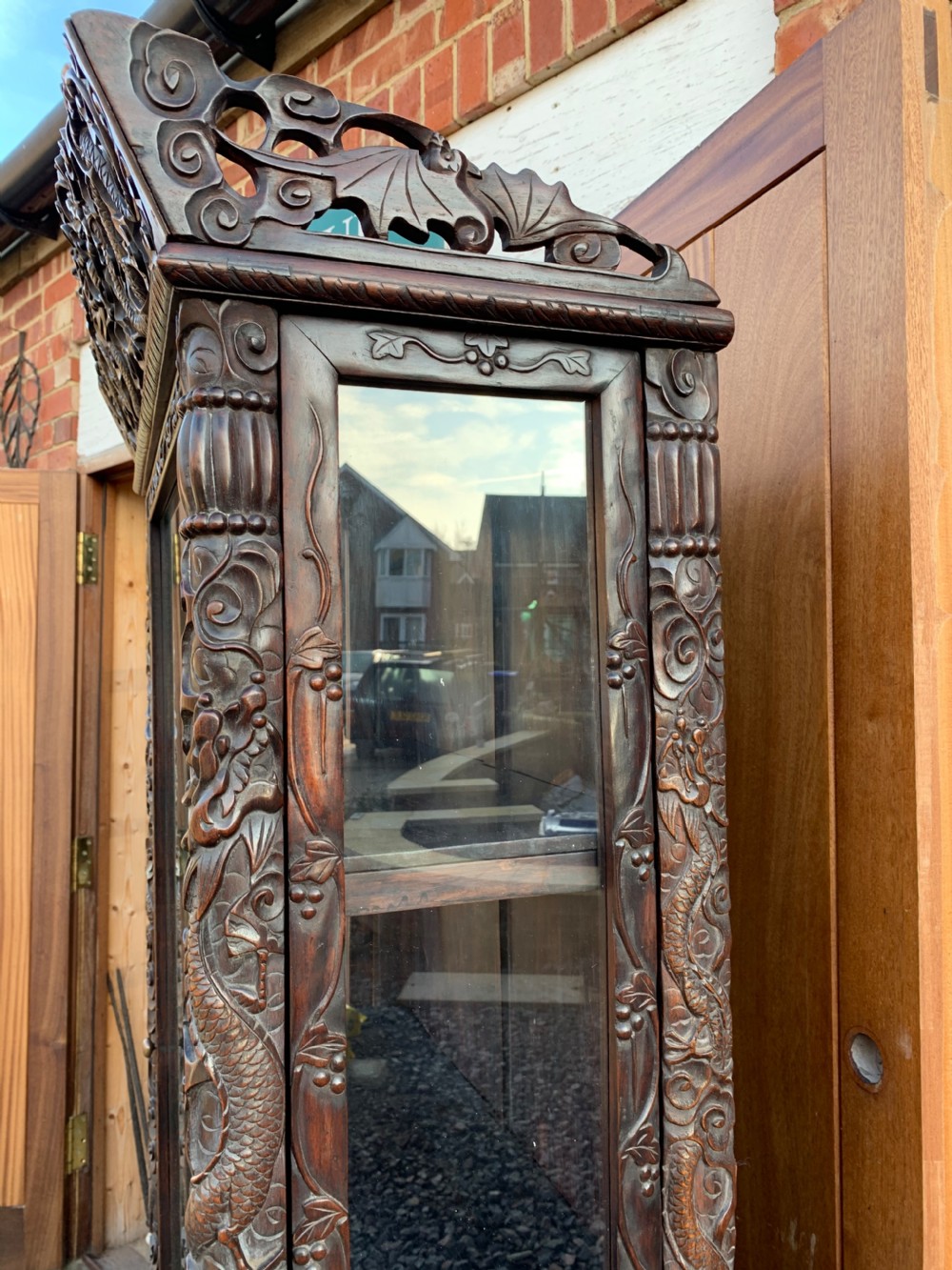 Chinese display cabinet  View VII