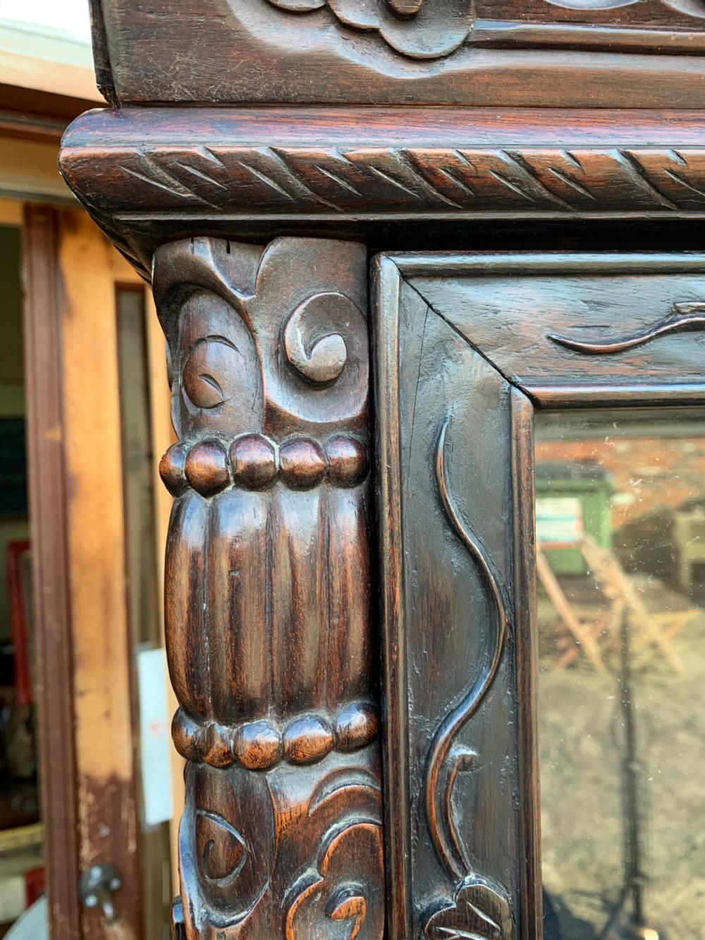 Chinese display cabinet  View IX