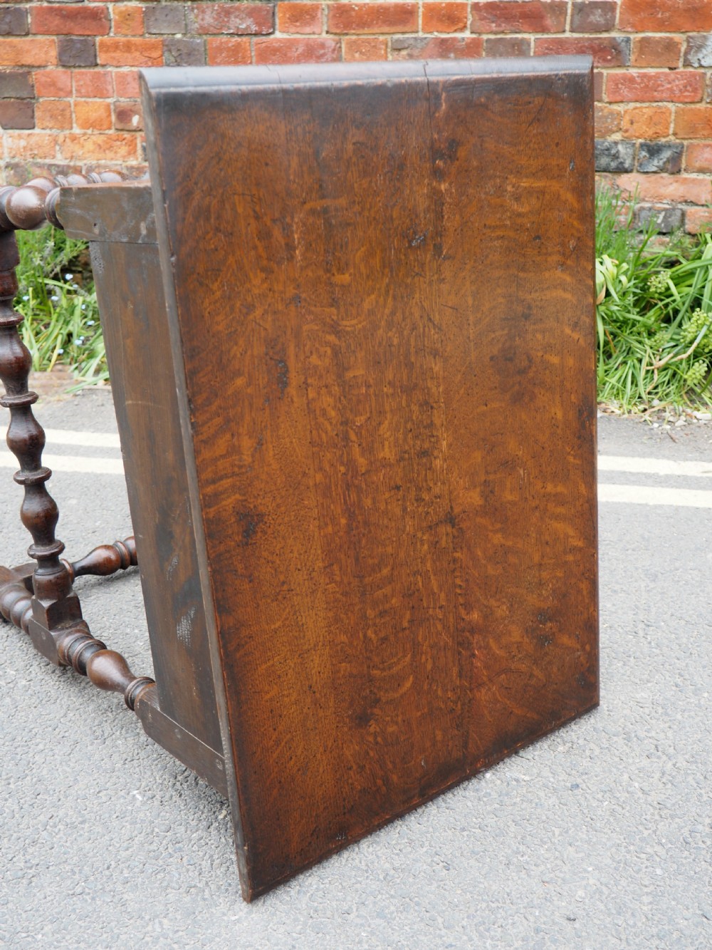Oak side table View VII