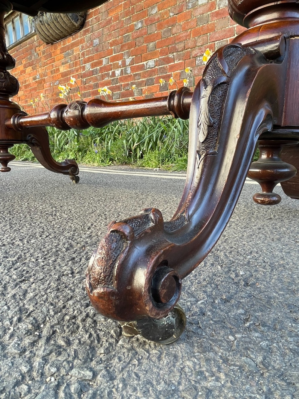 Victorian walnut kidney shaped desk  View XIII
