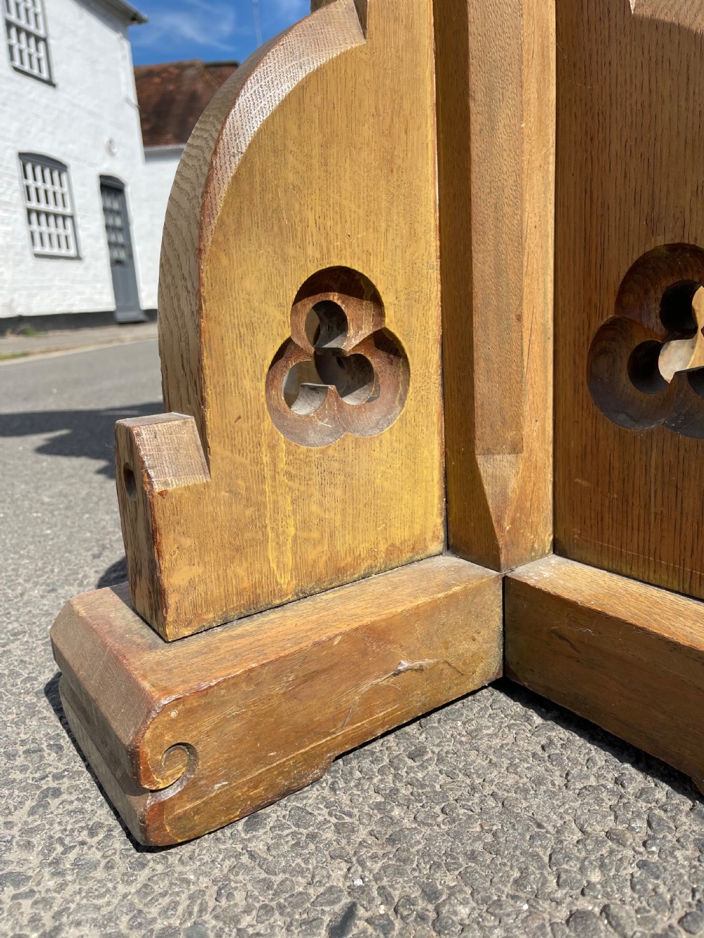 Carved oak eagle lectern  View V
