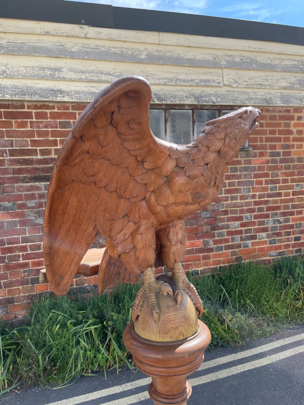 Carved oak eagle lectern  View VIII