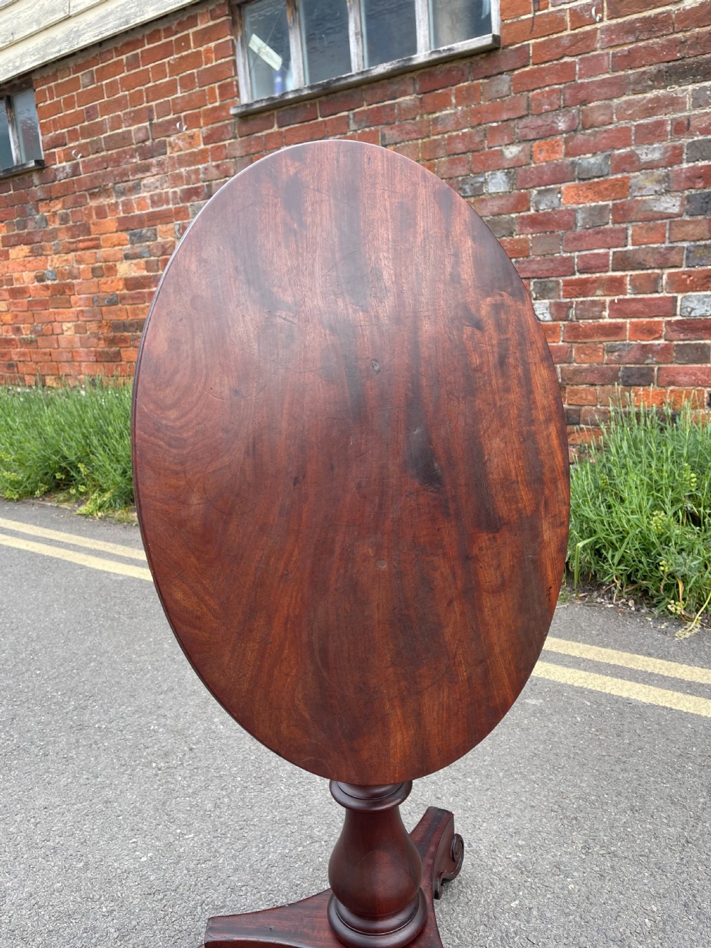 Small William IV period Mahogany table  View VIII