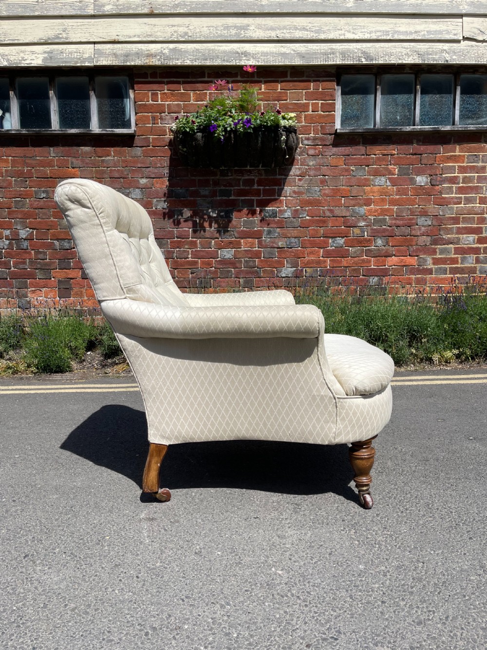 Late Victorian armchair  View IV