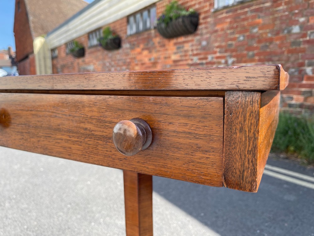 Nineteenth century rosewood pedestal table  View VII