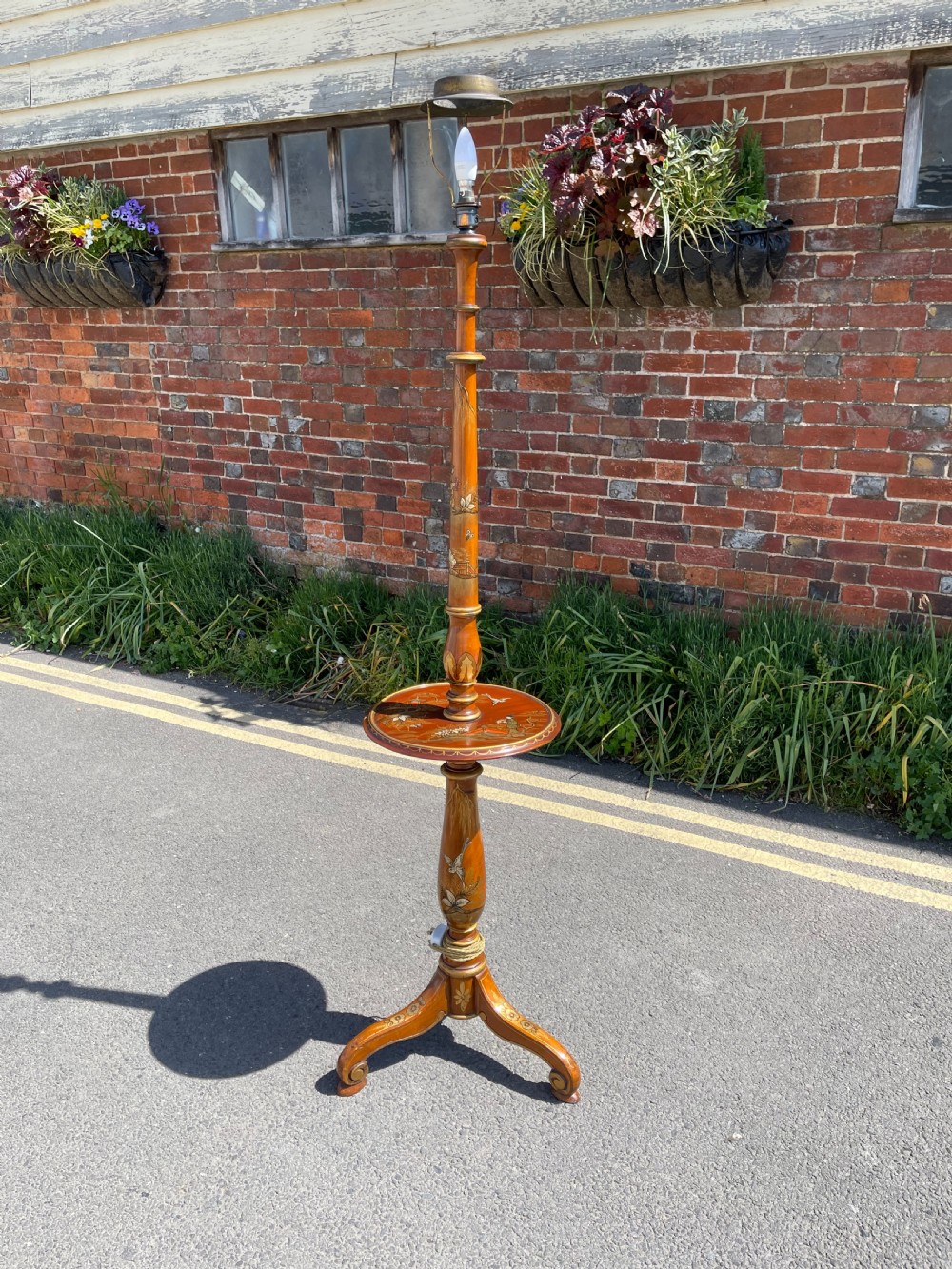 Chinoiserie standard lamp 