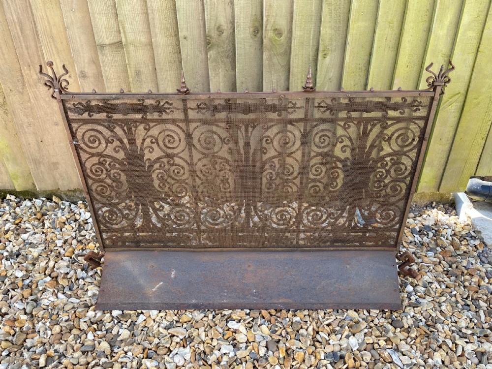 Steel fire guard  View III