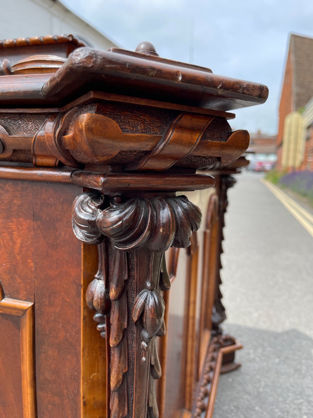 Fine large scale Victorian cellarette View X