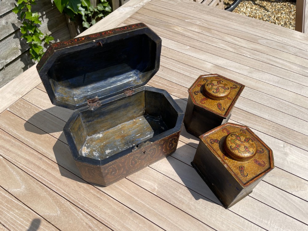 Kashmiri papier-mache tea caddy  View VII