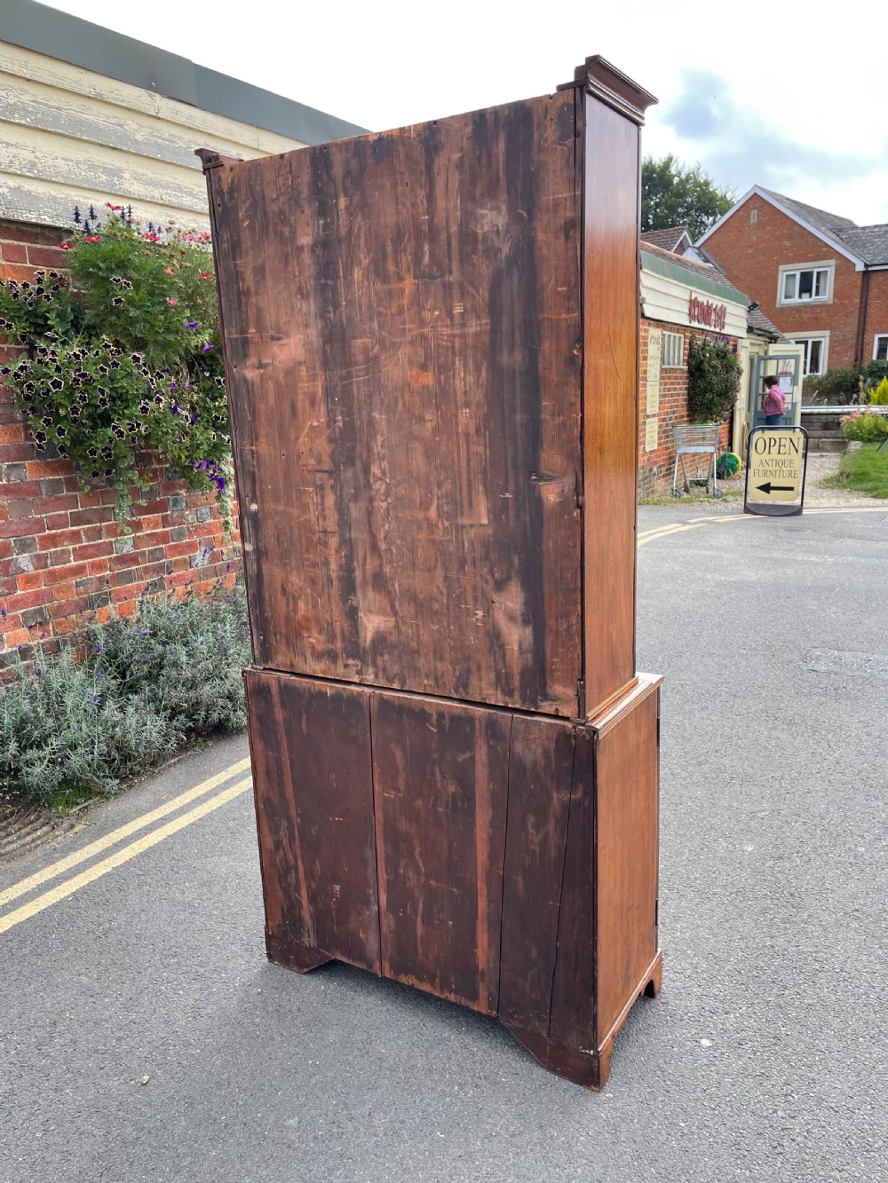 Georgian Mahogany cupboard  View III