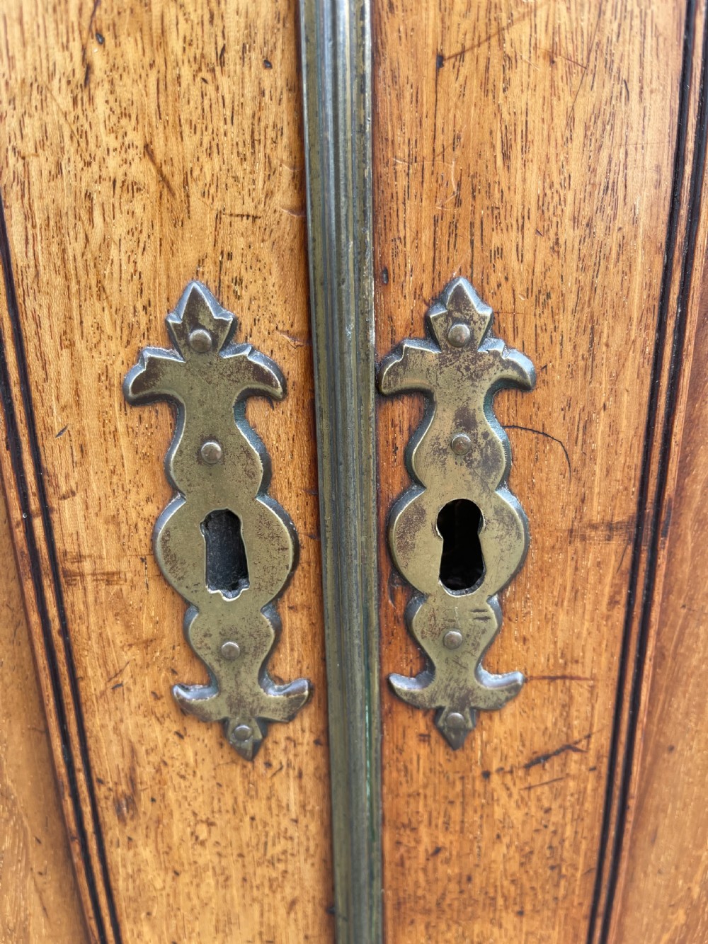 Georgian Mahogany cupboard  View V