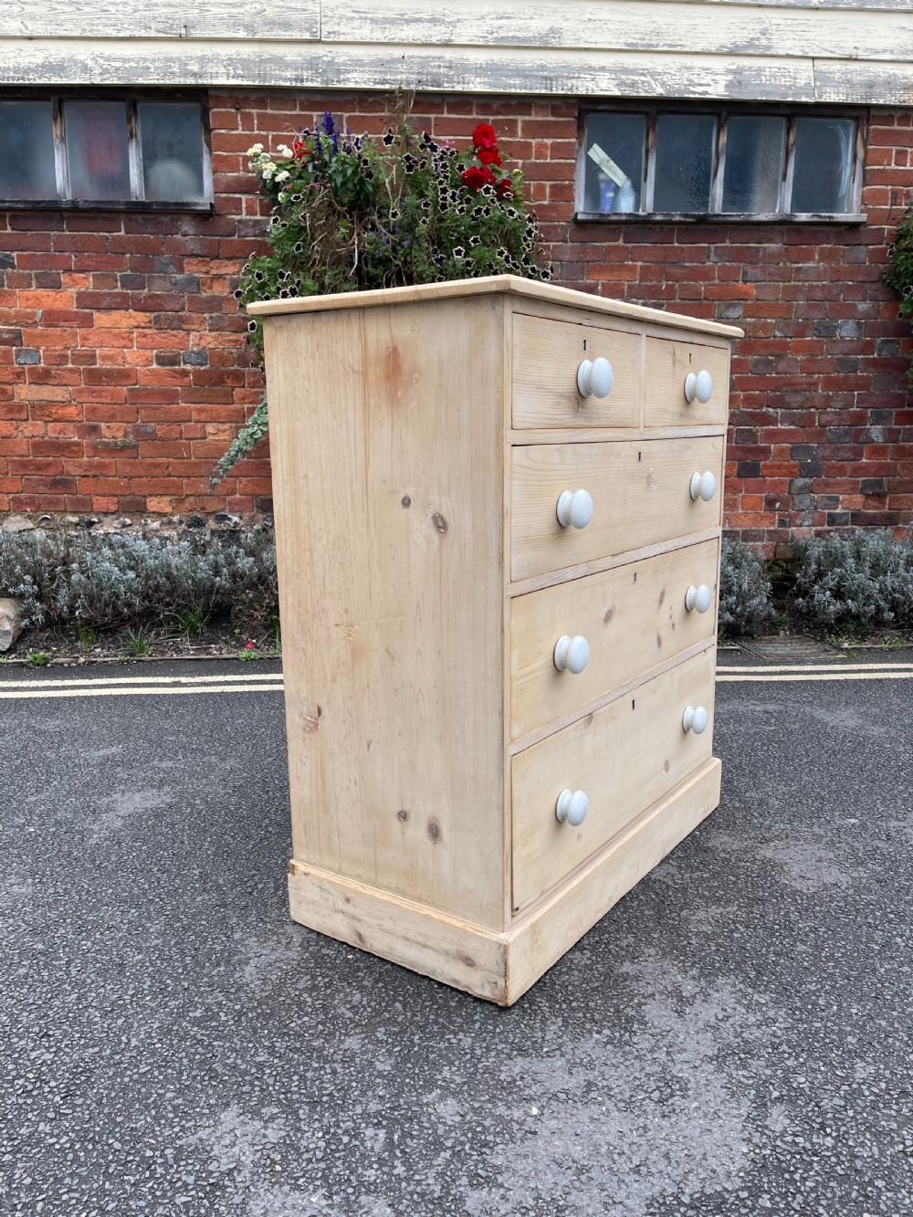 Victorian pine chest View II