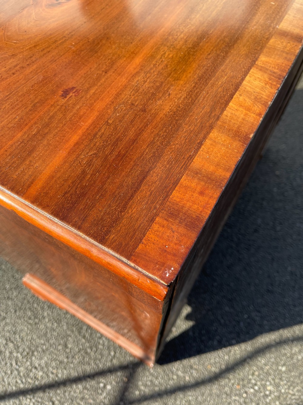 Georgian Mahogany chest View III