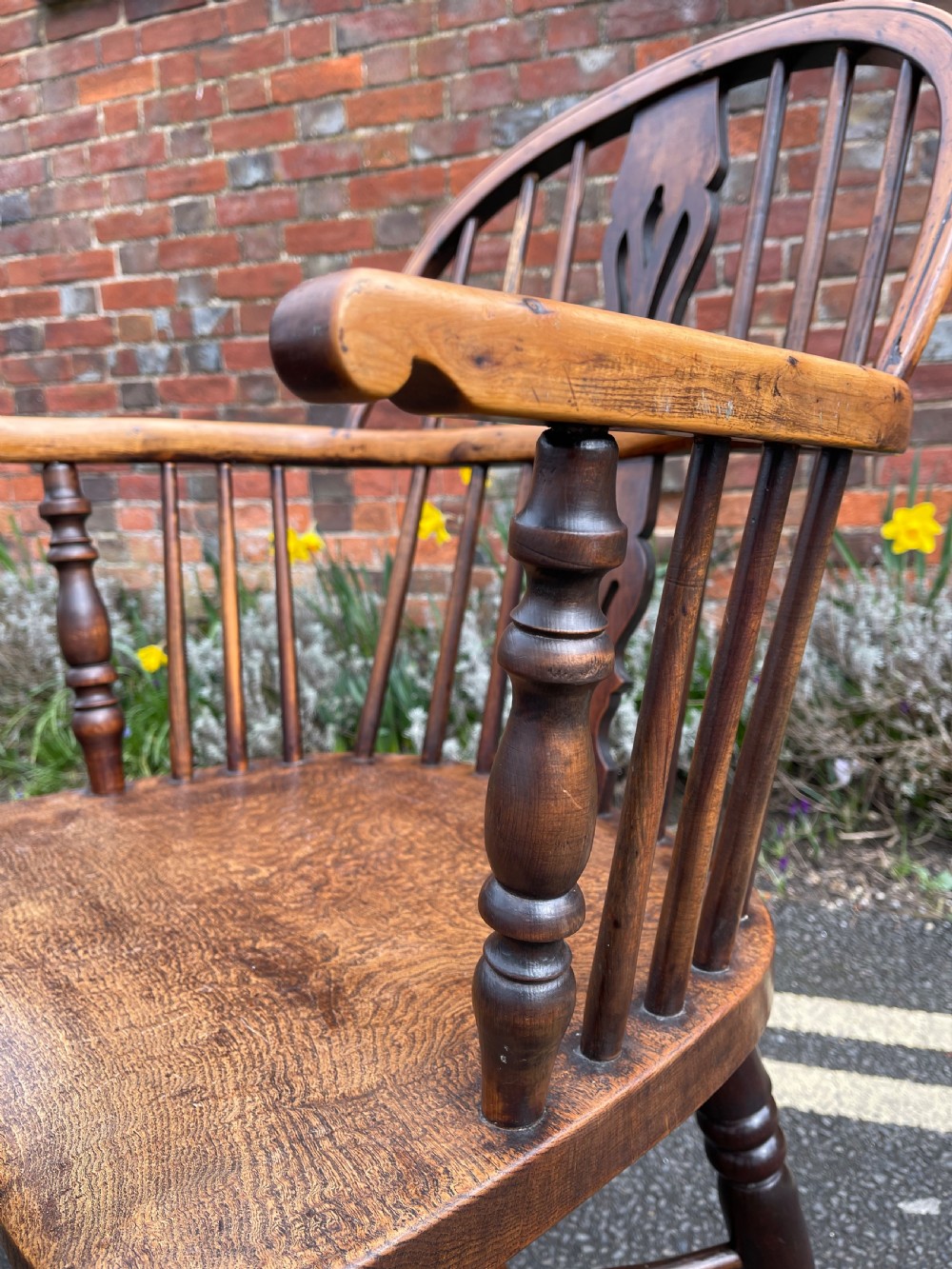 Set of four nineteenth century yew Windsor armchairs  View X