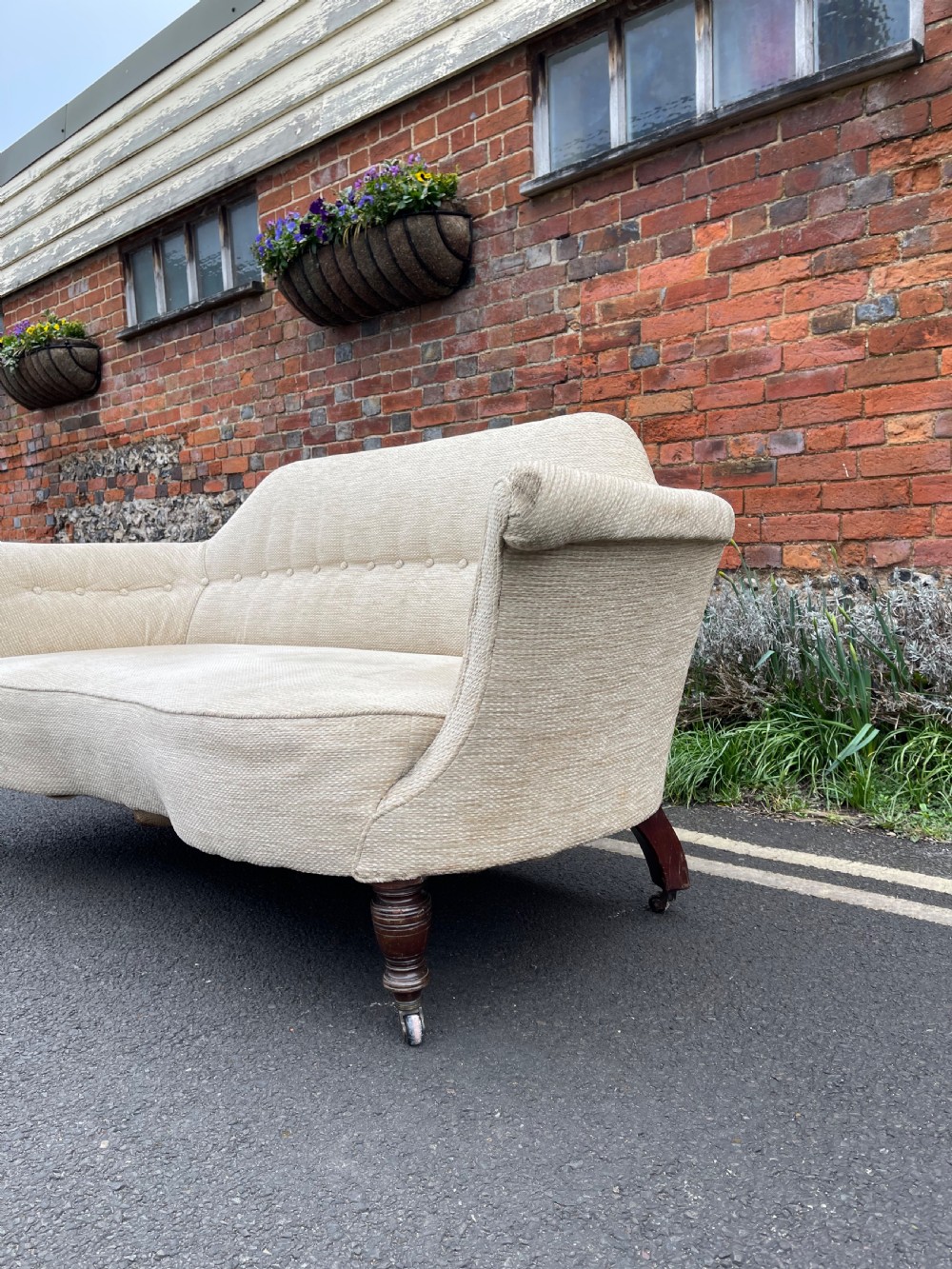 Victorian sofa View VII