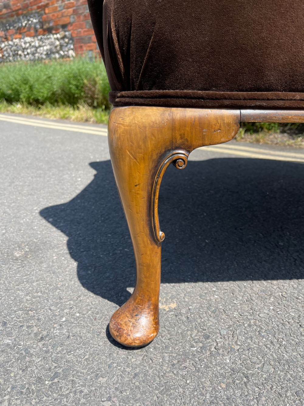 Small walnut sofa View III