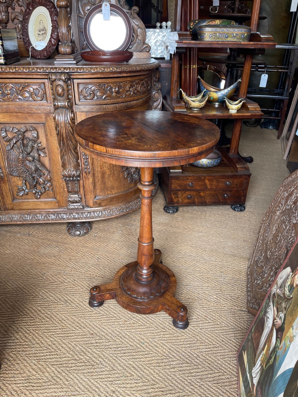 Nineteenth century Rosewood pedestal table 