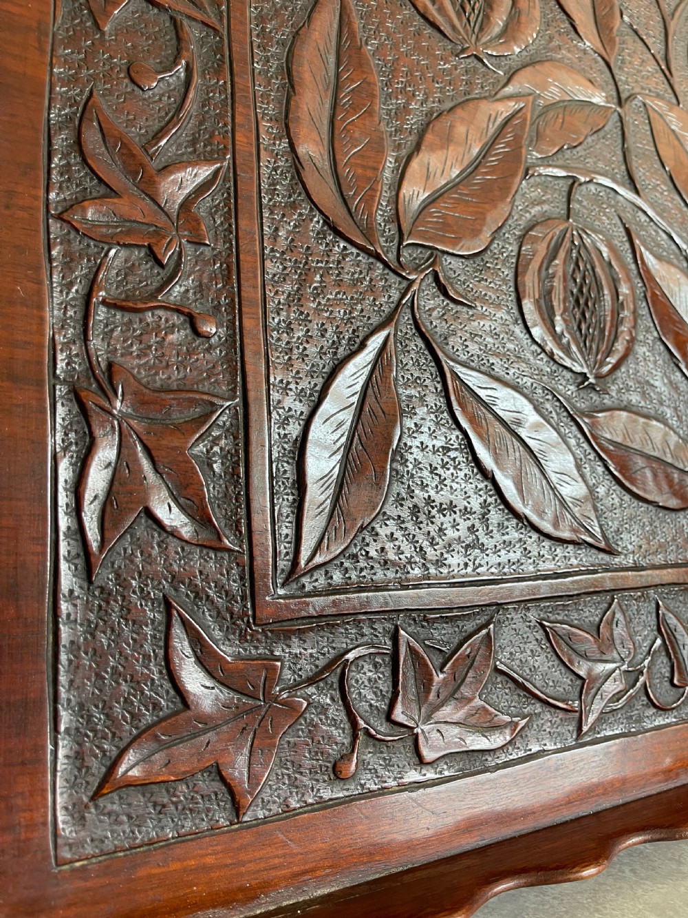 Walnut tray View III
