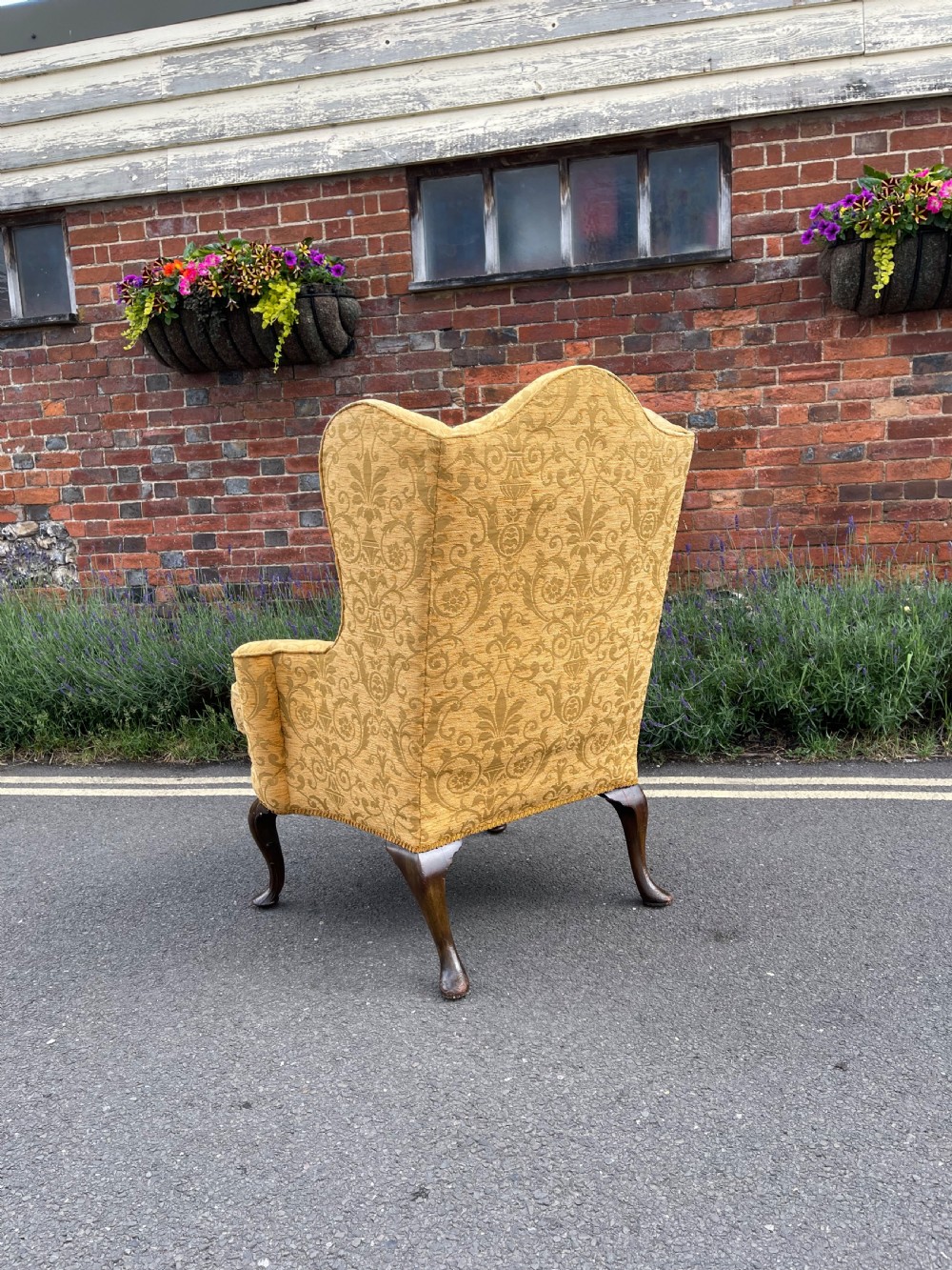 Wing armchair  View V